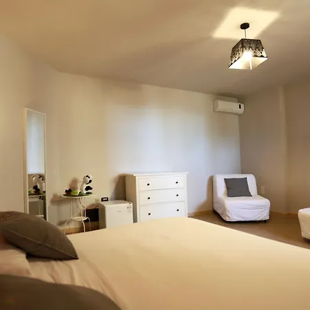 Le Chiavi - 게스트하우스 에리체